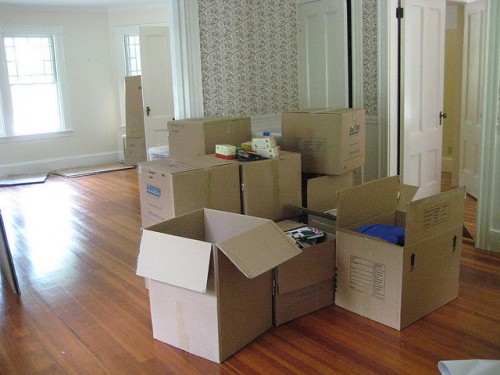 How to Organize Your Finances During a Move